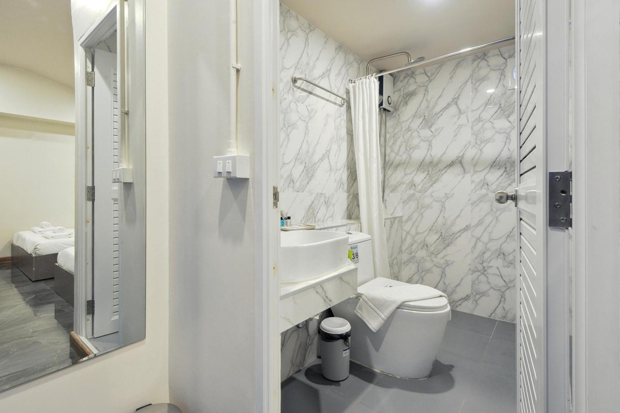 Ployburi Boutique Hotel Chanthaburi Exterior photo