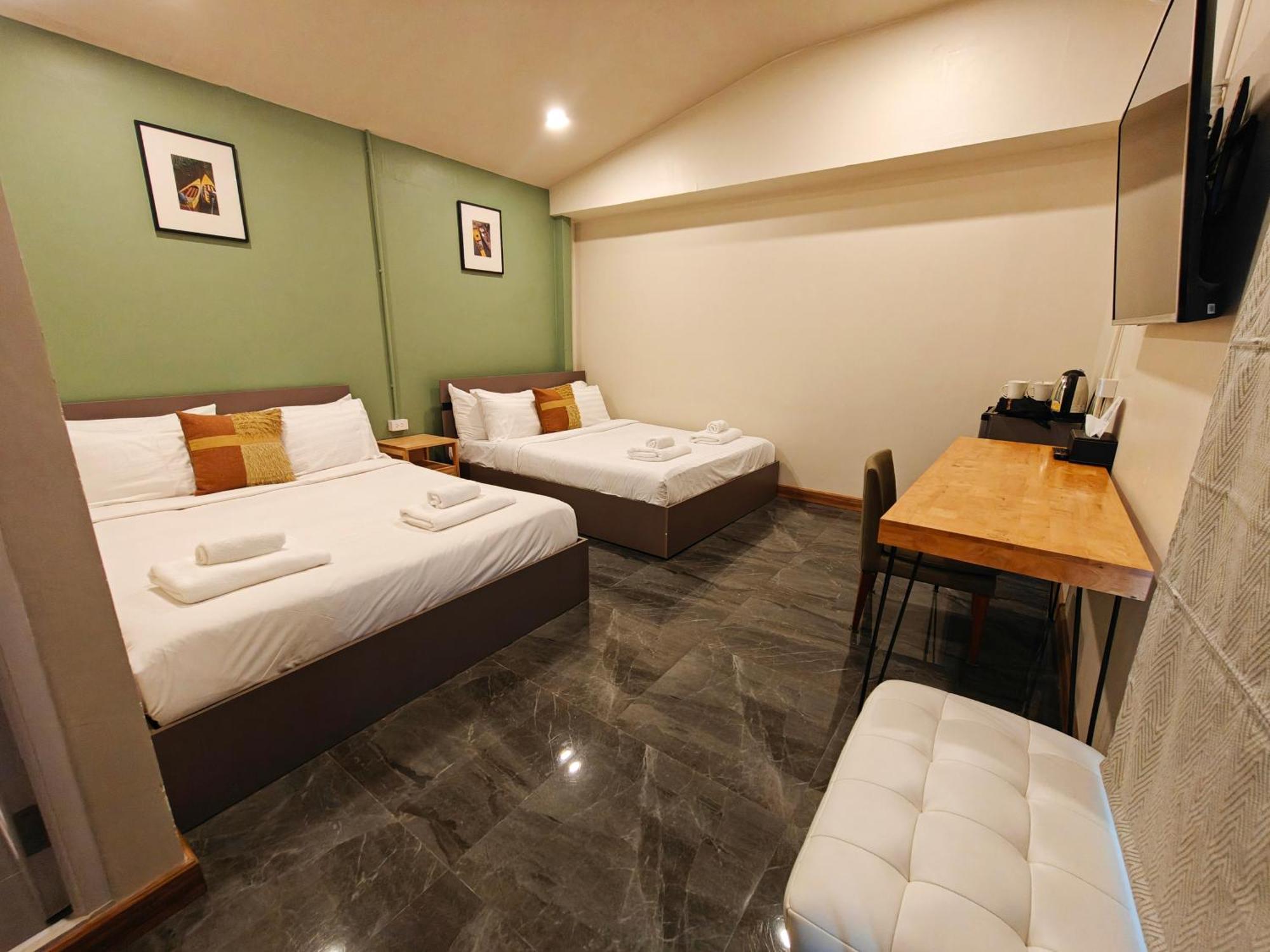 Ployburi Boutique Hotel Chanthaburi Exterior photo
